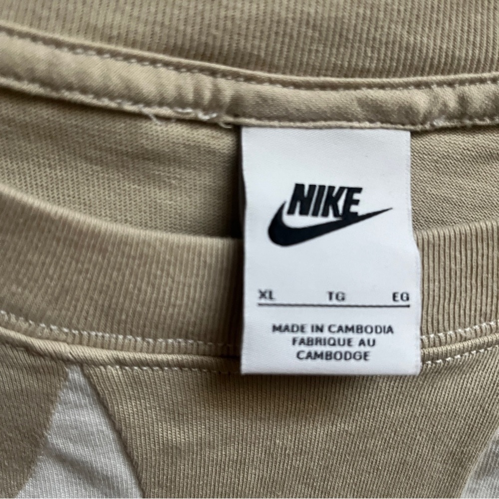 Nike Tan Double Swoosh Cropped T-Shirt Sz XL - Picture 4 of 7